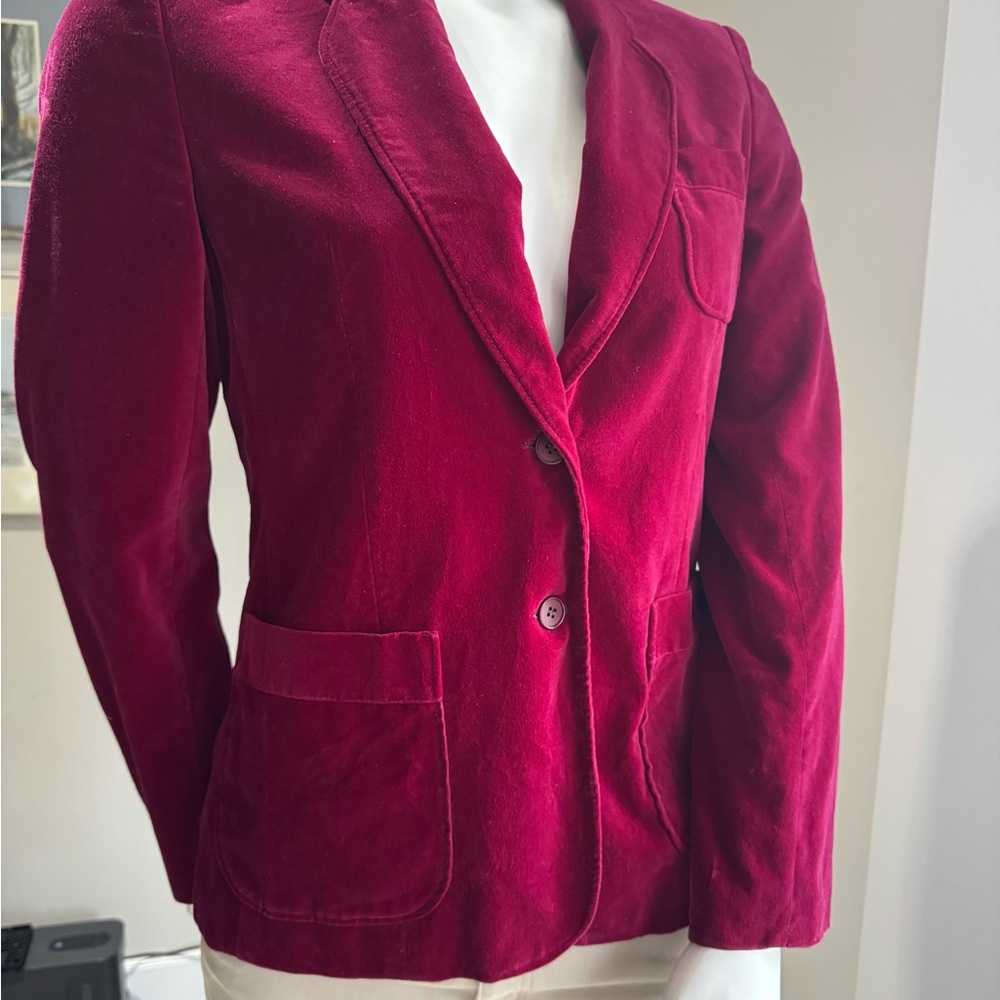 Women's Velvet Blazer in Rich Mulberry